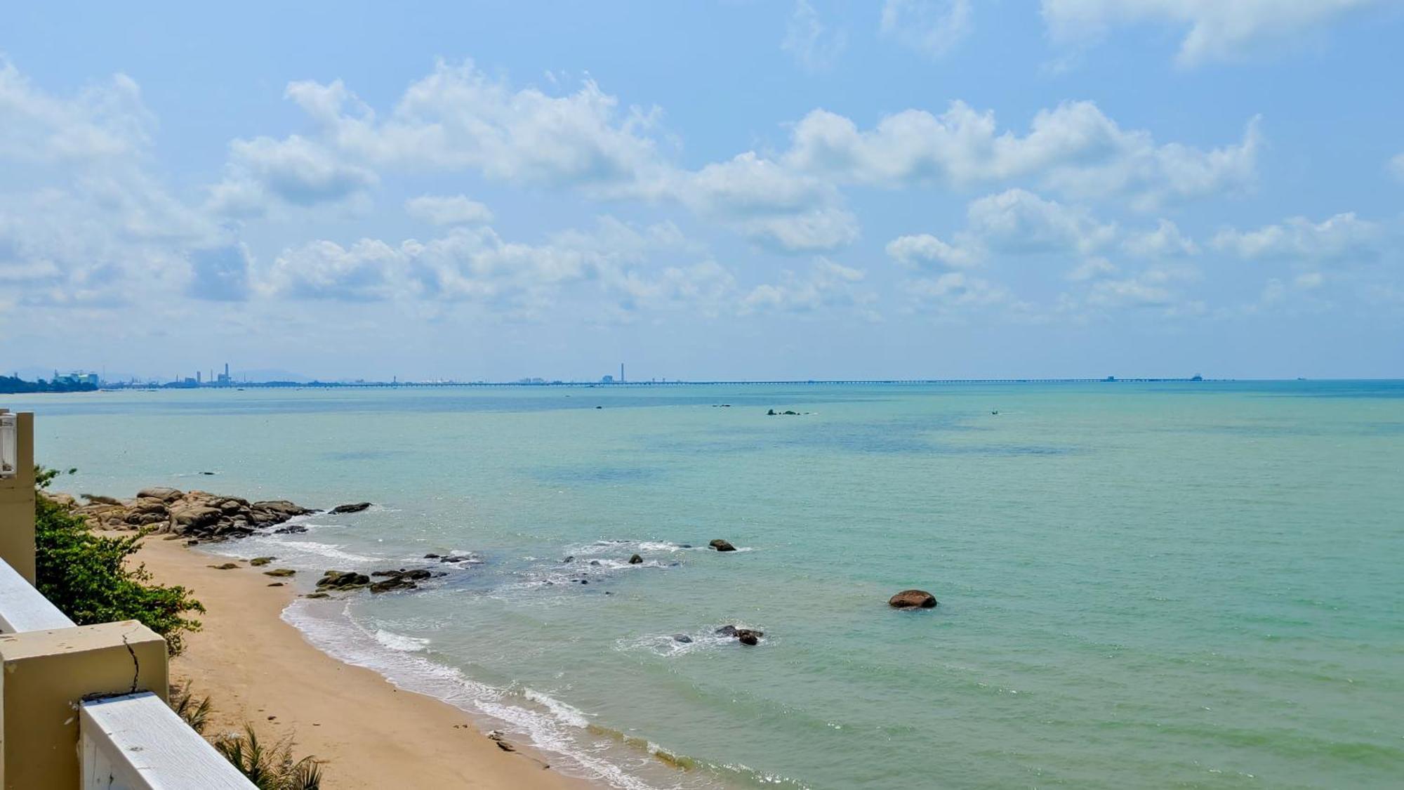 Royal Phala Cliff Beach Resort Ban Chang  Luaran gambar